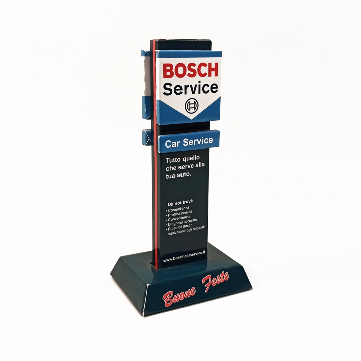 Packaging personalizzato Pilone Insegna Bosch Car Service. 